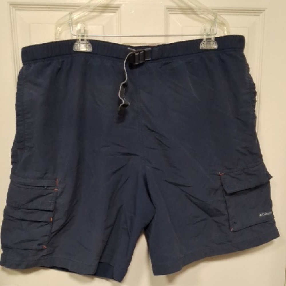 Columbia XCO Men's Dark Blue Cargo Shorts w/ Mesh Lining